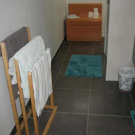 Helen's לינה וארוחת בוקר ברגרק