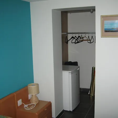 Helen's לינה וארוחת בוקר 3*