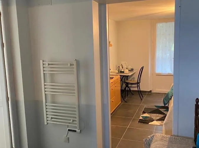 Helen's לינה וארוחת בוקר